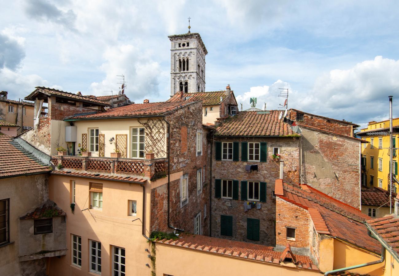 Apartment in Lucca - ClockTower Penthouse