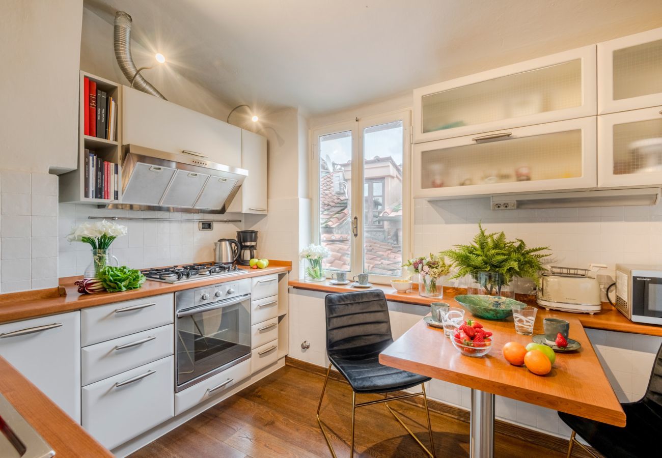Apartment in Lucca - ClockTower Penthouse