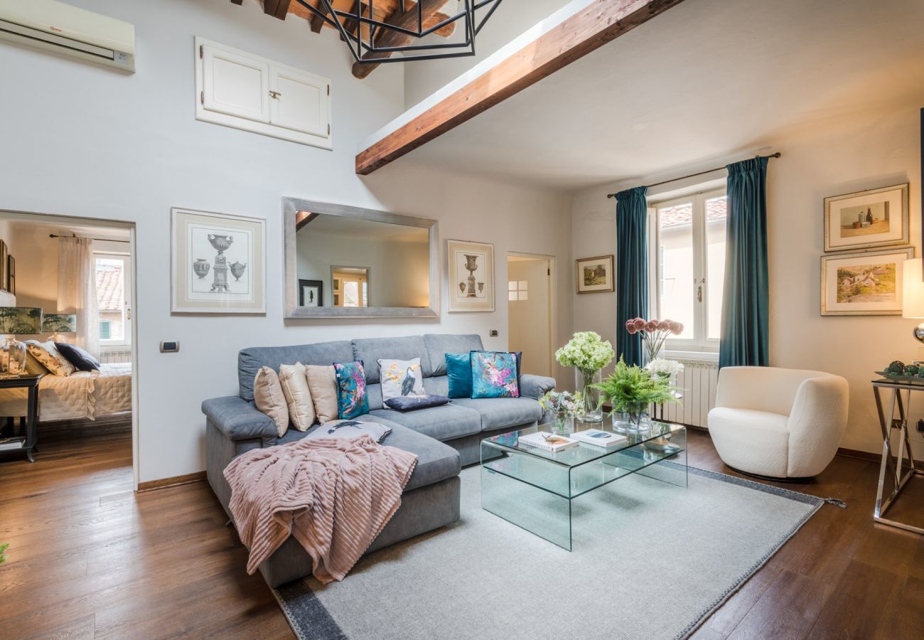 Apartment in Lucca - ClockTower Penthouse