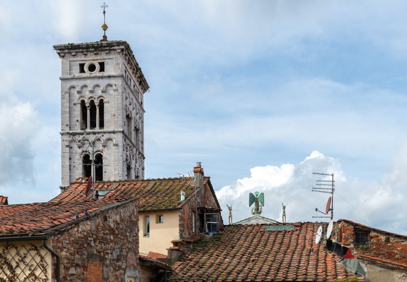 Apartment in Lucca - ClockTower Penthouse