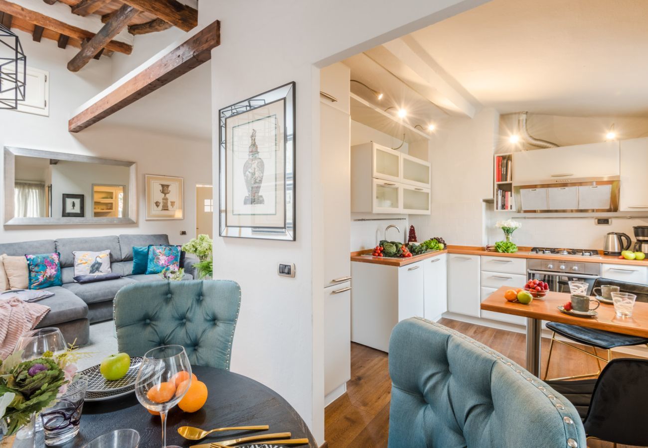 Apartment in Lucca - ClockTower Penthouse