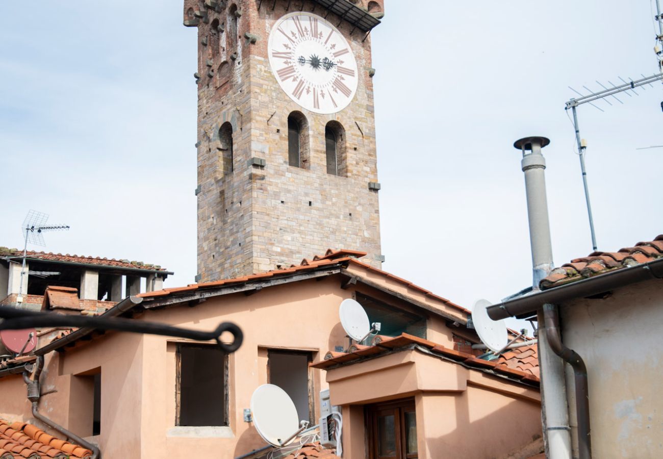 Apartment in Lucca - ClockTower Penthouse