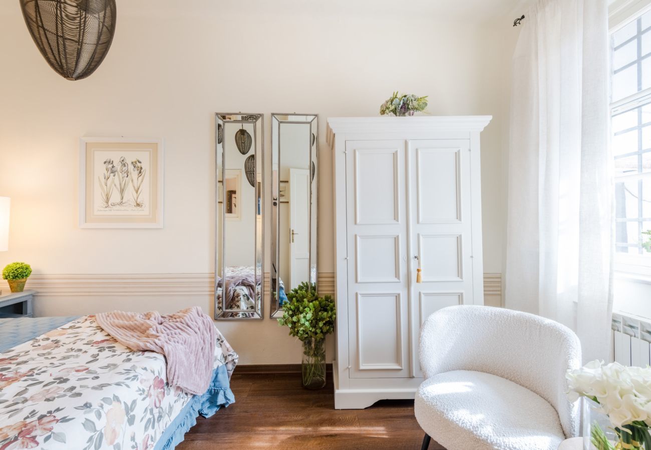 Apartment in Lucca - ClockTower Penthouse