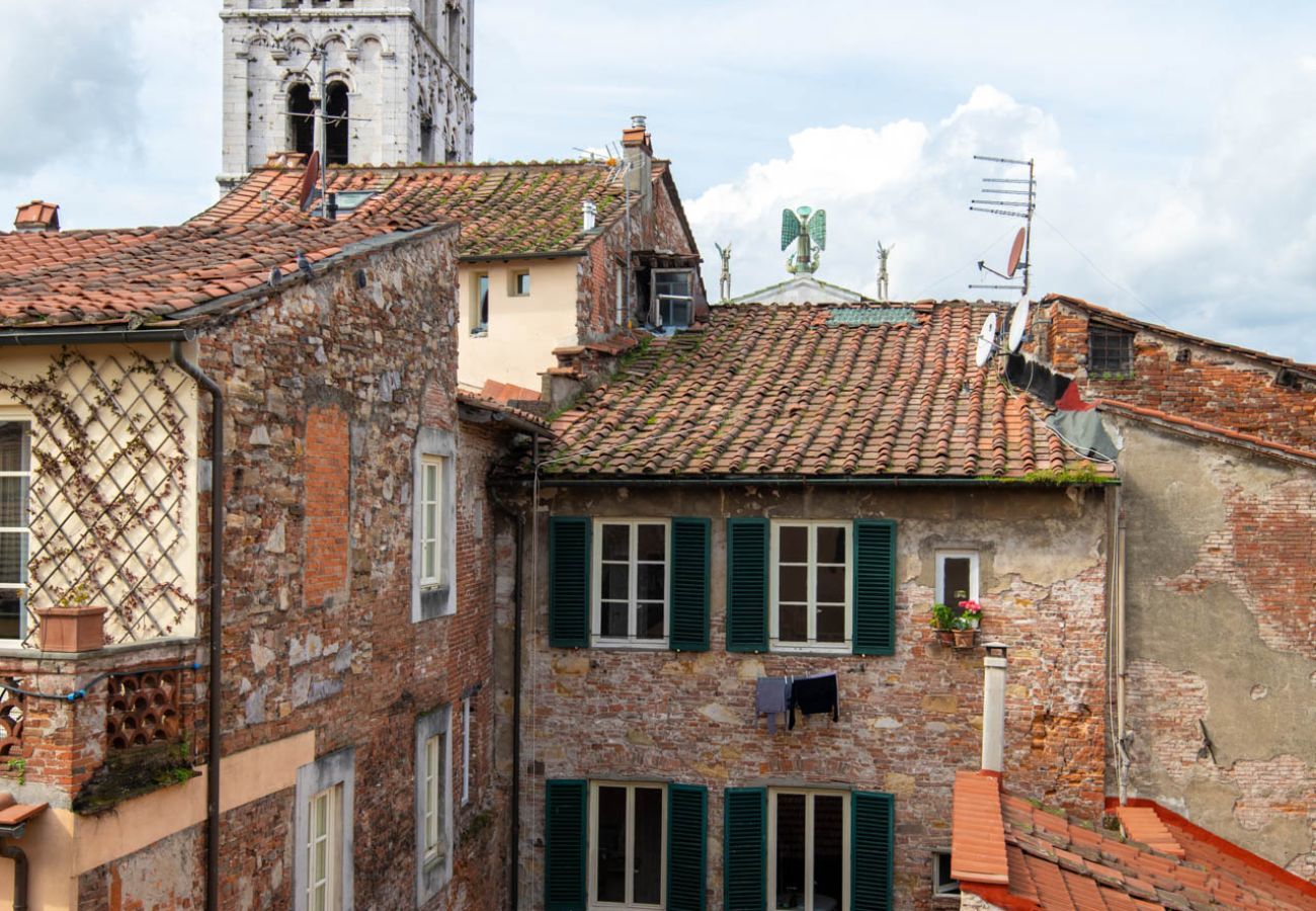 Apartment in Lucca - ClockTower Penthouse