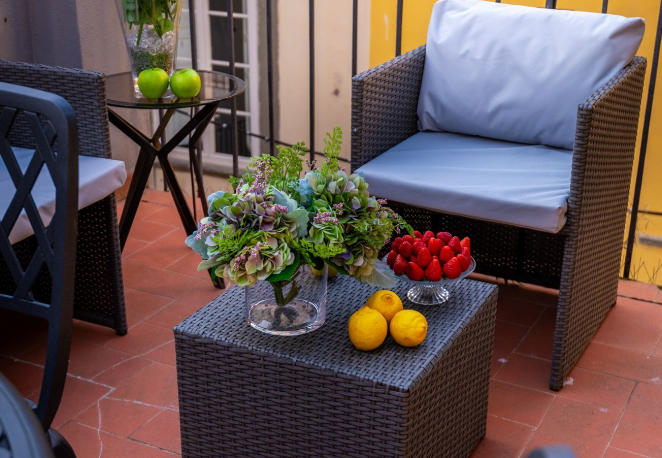 Apartment in Lucca - The Terrace Retreat