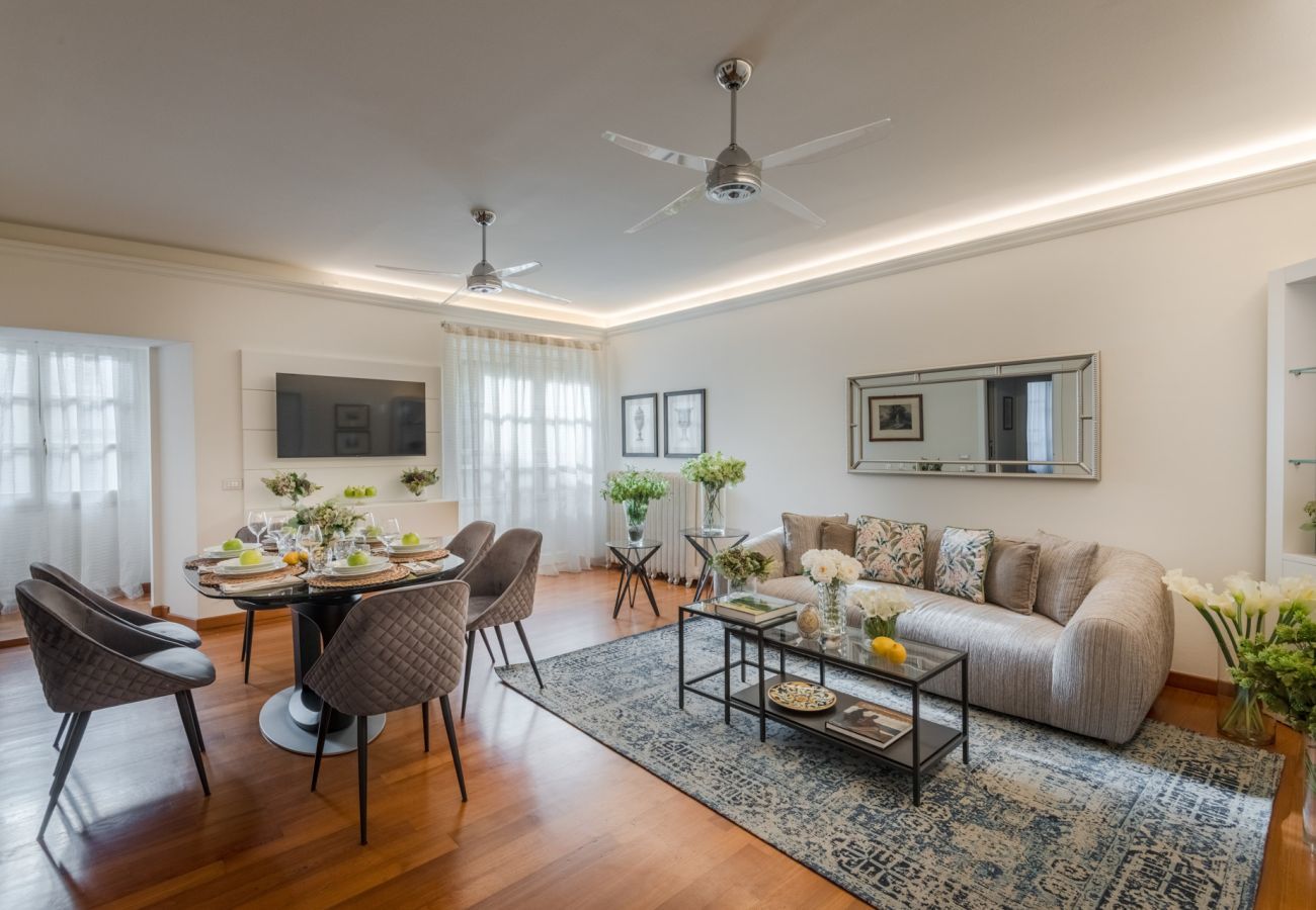Apartment in Lucca - The Terrace Retreat