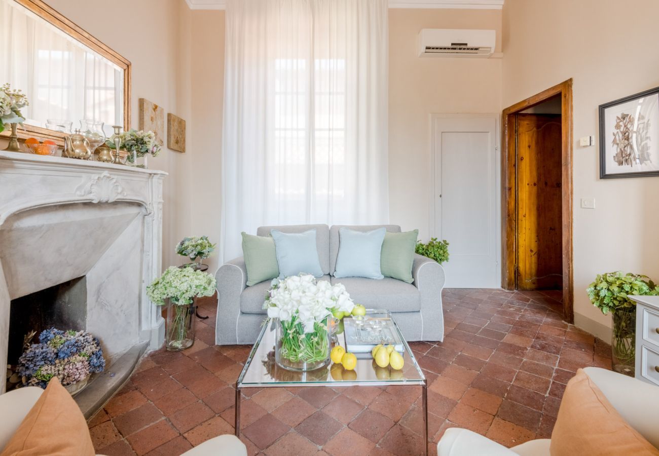Apartment in Lucca - Antico Sogno Penthouse