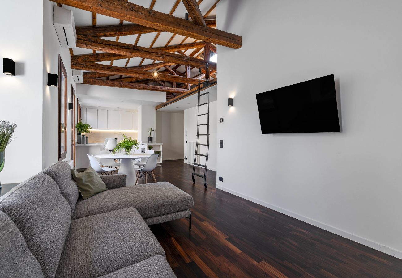 Apartment in Venice - San Barnaba Palace - Apartment with Terrace R&R