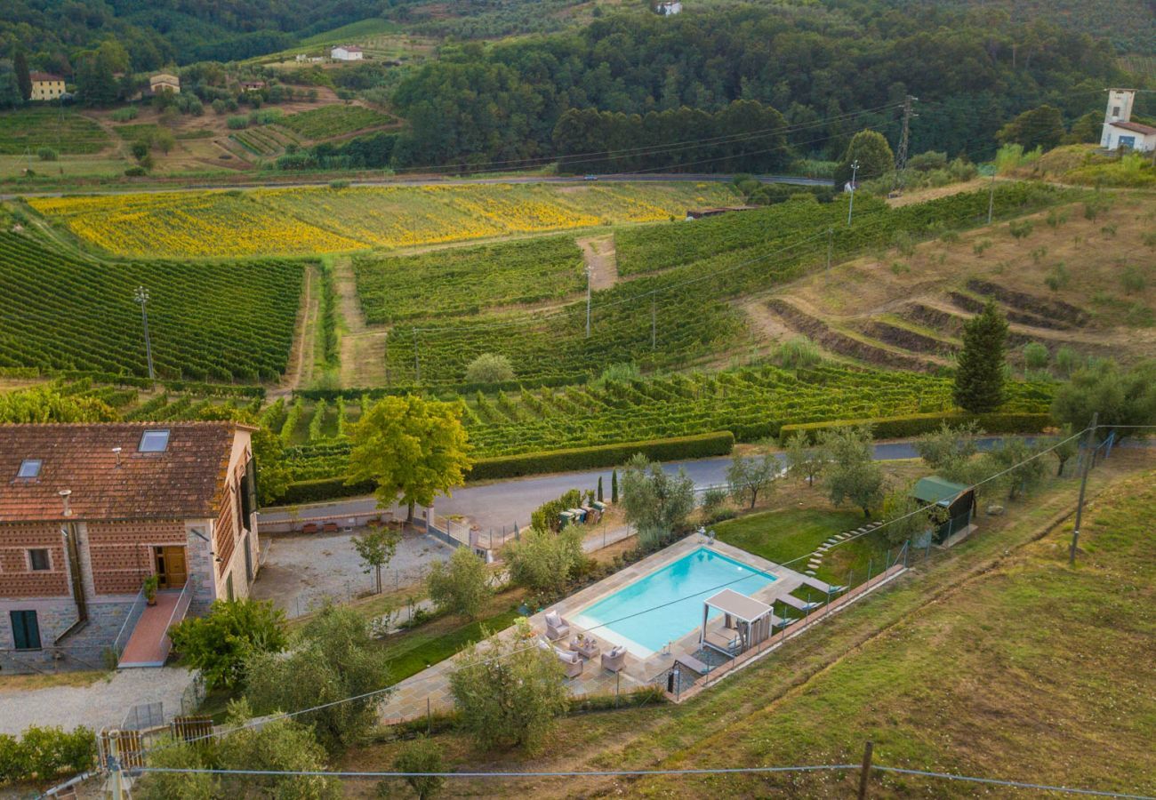 Villa in Lucca - Valle del Sole Winery Farmhouse