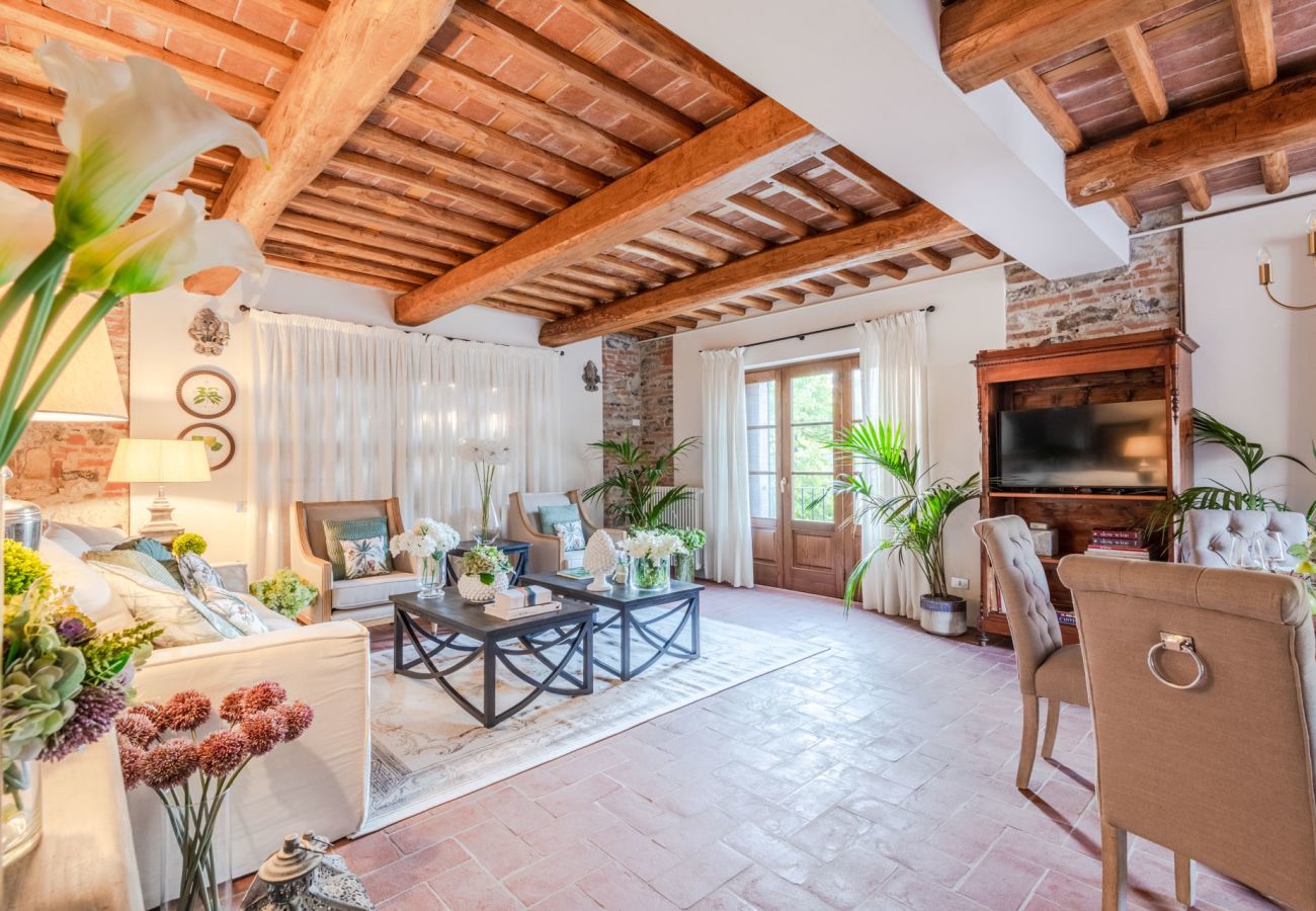 Villa in Lucca - Valle del Sole Winery Farmhouse