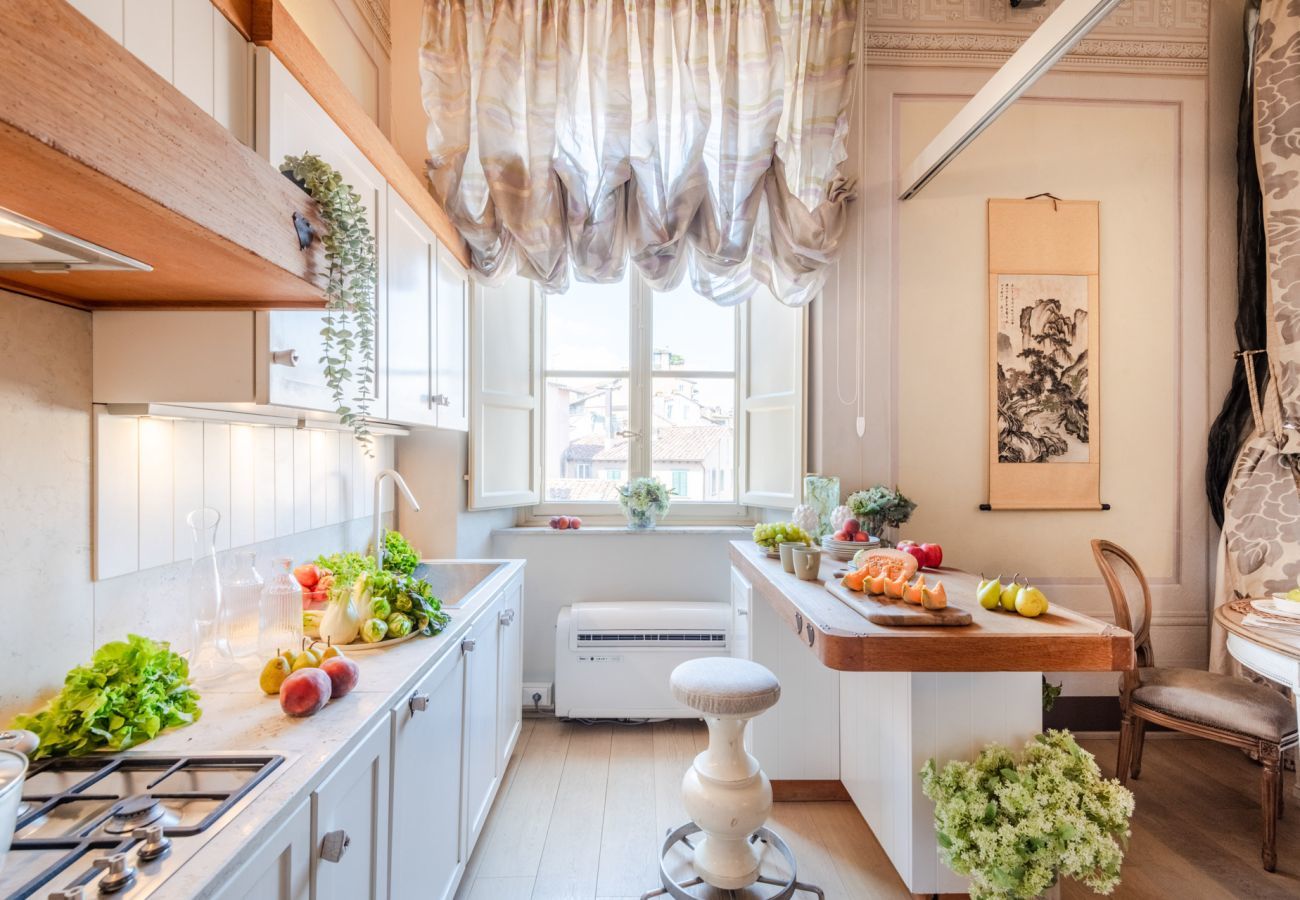 Apartment in Lucca - Timeless Palazzo
