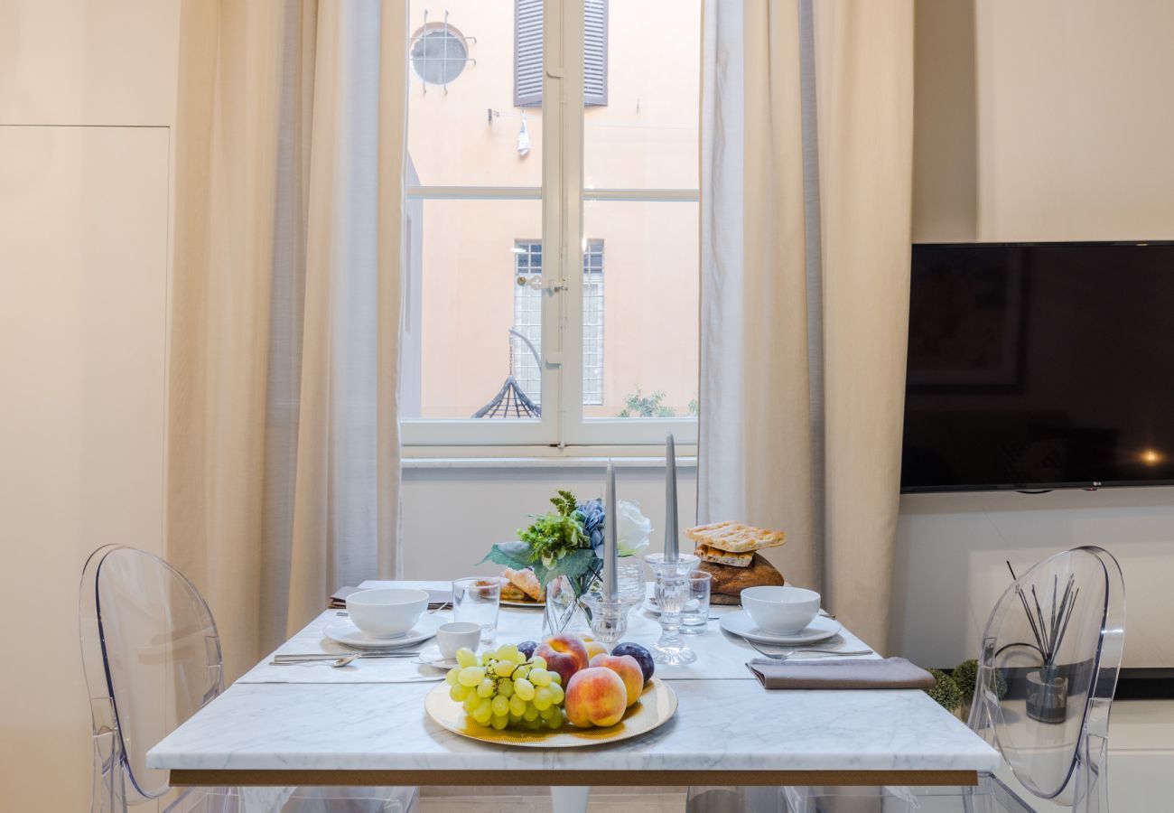 Apartment in Lucca - Cortile Moderno Apartment