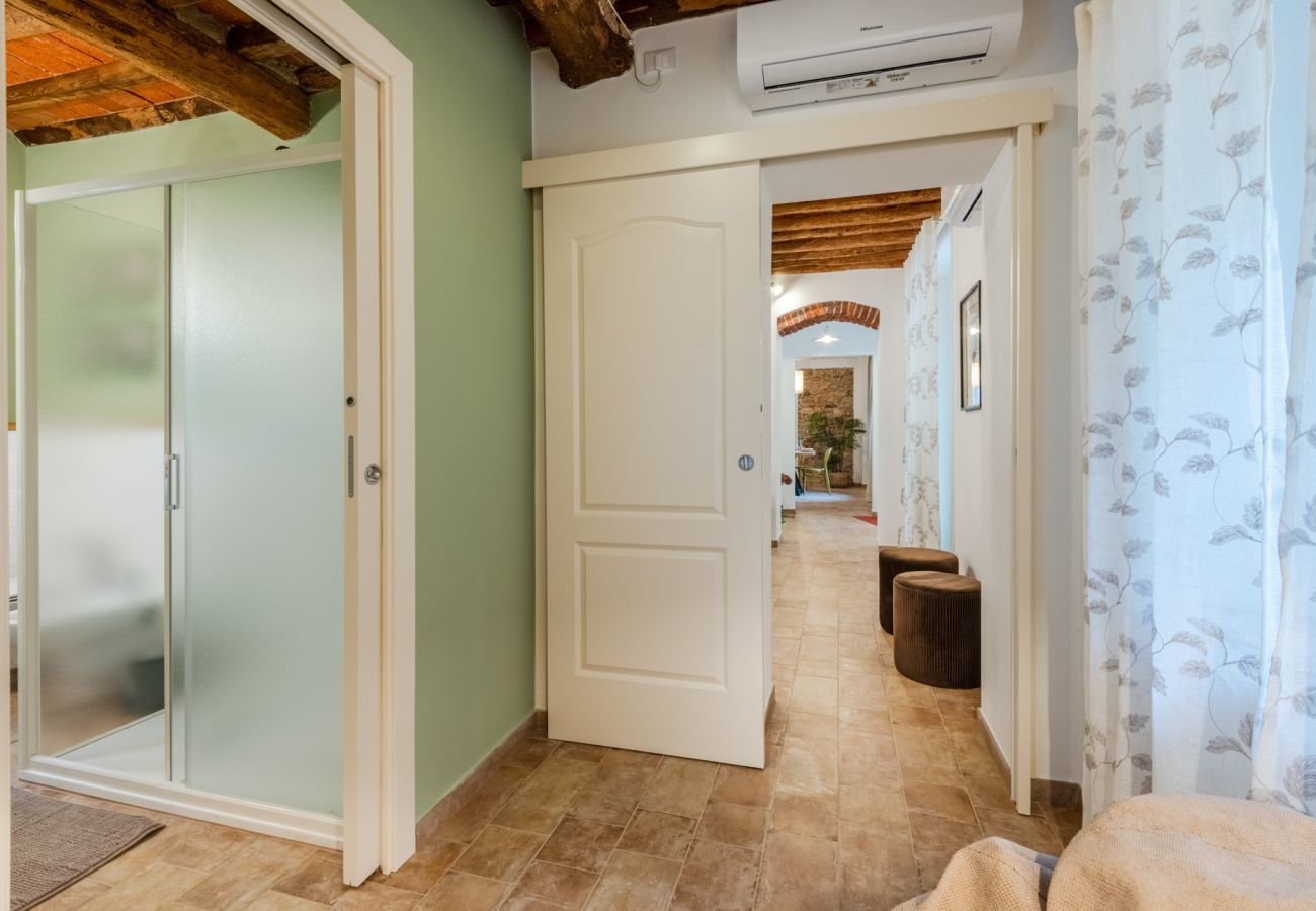 Villa in Santa Maria del giudice - Molino Giusti Farmhouse