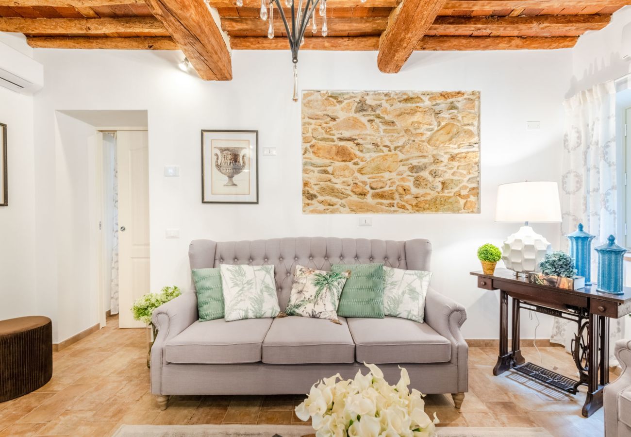 Villa in Santa Maria del giudice - Molino Giusti Farmhouse