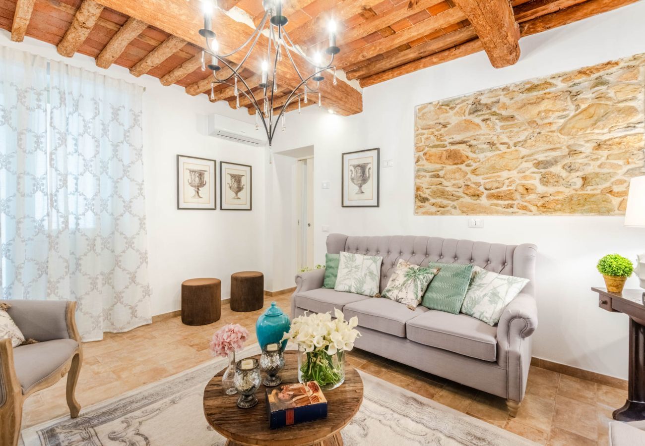 Villa in Santa Maria del giudice - Molino Giusti Farmhouse