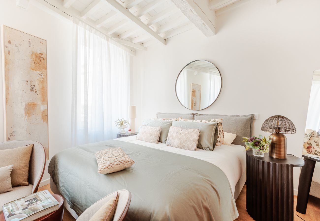 Apartment in Lucca - Letizia Mirror