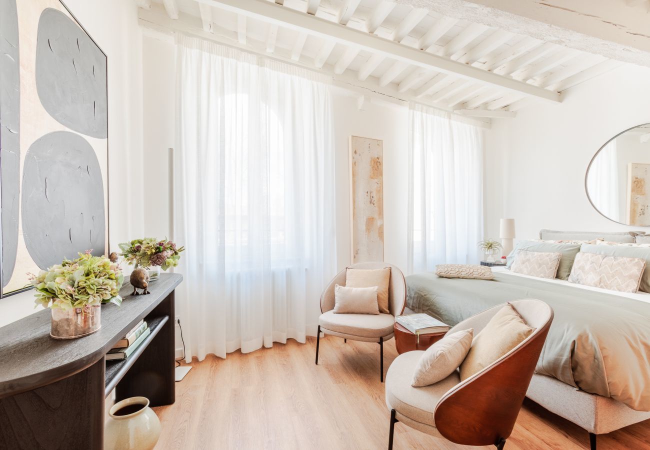 Apartment in Lucca - Letizia Mirror