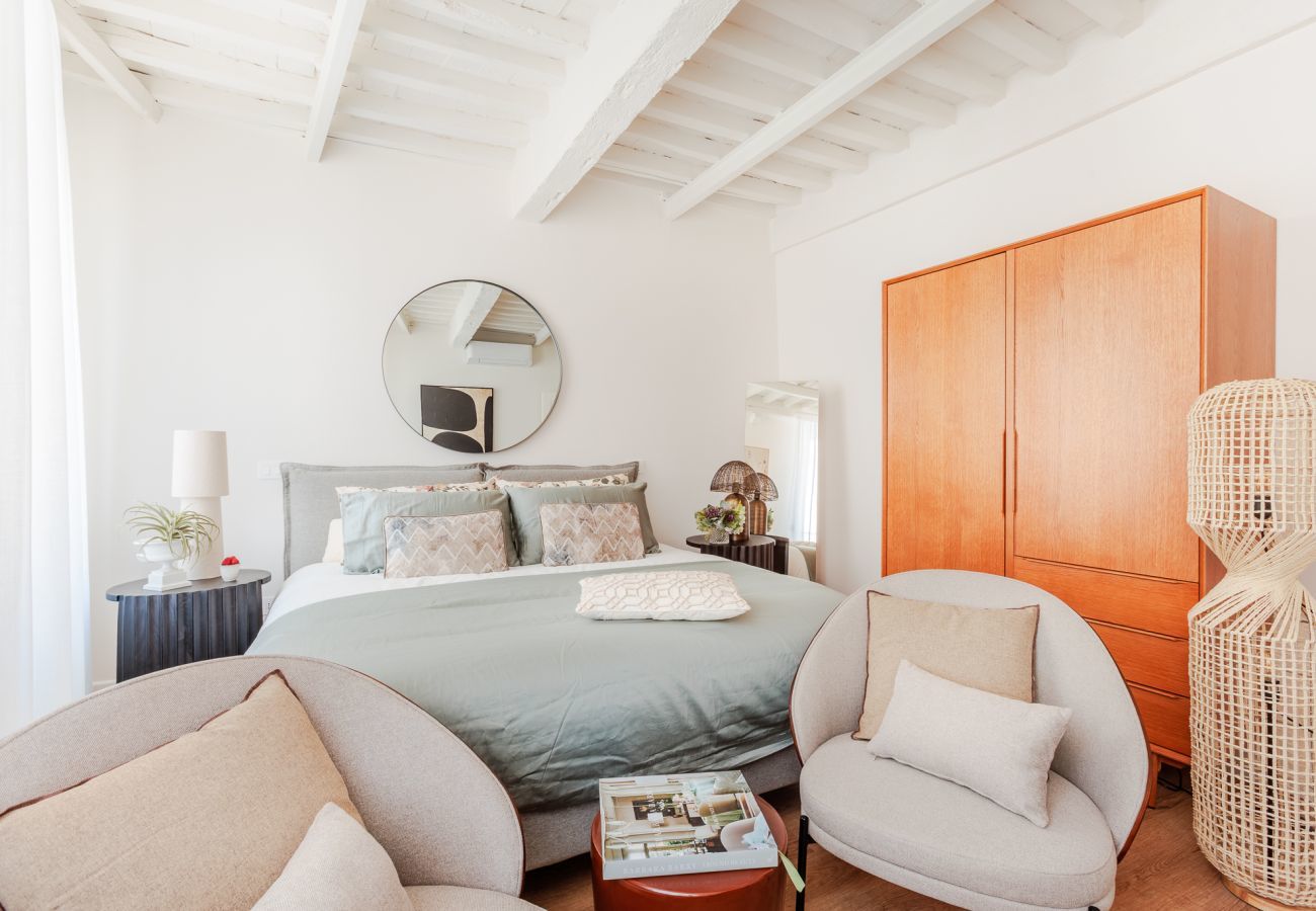 Apartment in Lucca - Letizia Mirror