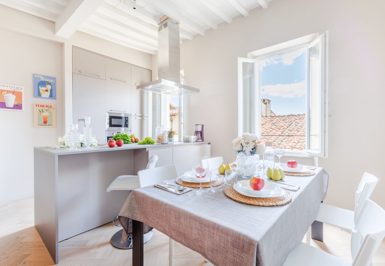 Apartment in Lucca - The White Lotus Penthouse