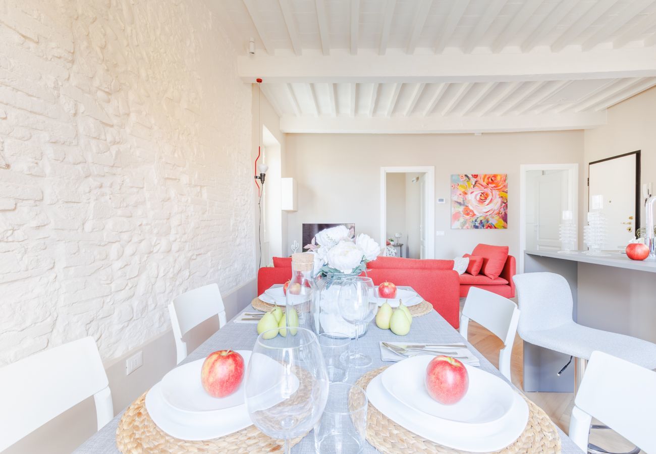 Apartment in Lucca - The White Lotus Penthouse