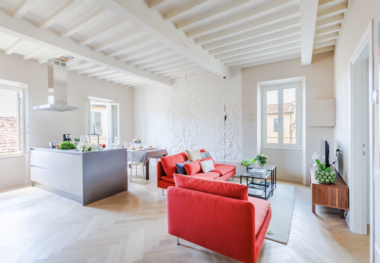 Apartment in Lucca - The White Lotus Penthouse