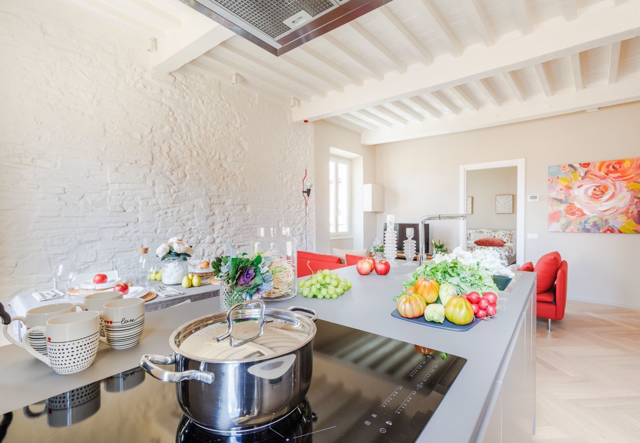 Apartment in Lucca - The White Lotus Penthouse