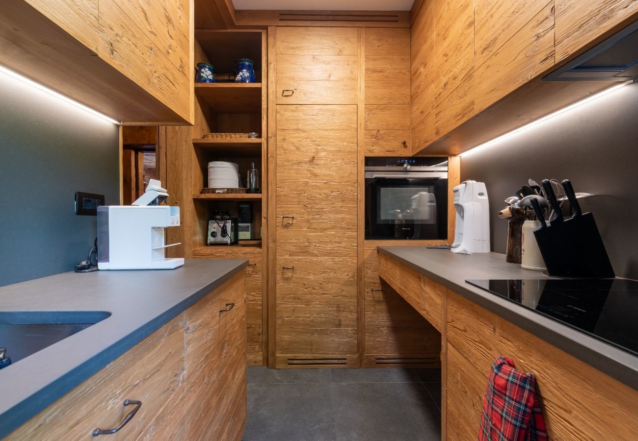 Apartment in Cortina d´Ampezzo - Tofane View Apartment with Terrace R&R