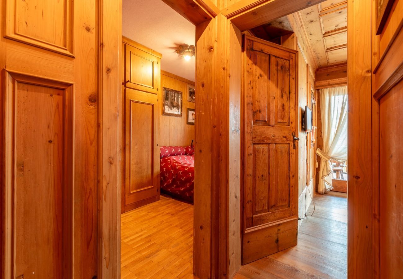 Apartment in Cortina d´Ampezzo - Tofane View Apartment with Terrace R&R