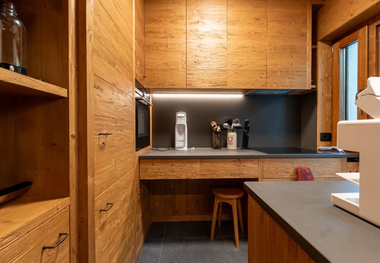 Apartment in Cortina d´Ampezzo - Tofane View Apartment with Terrace R&R