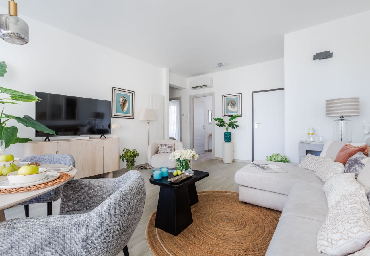Apartment in Viareggio - Marine Charm