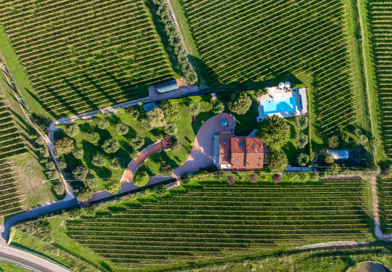 Apartment in Castelnuovo del Garda - Il Gelso del Garda Luxury Suite bilo