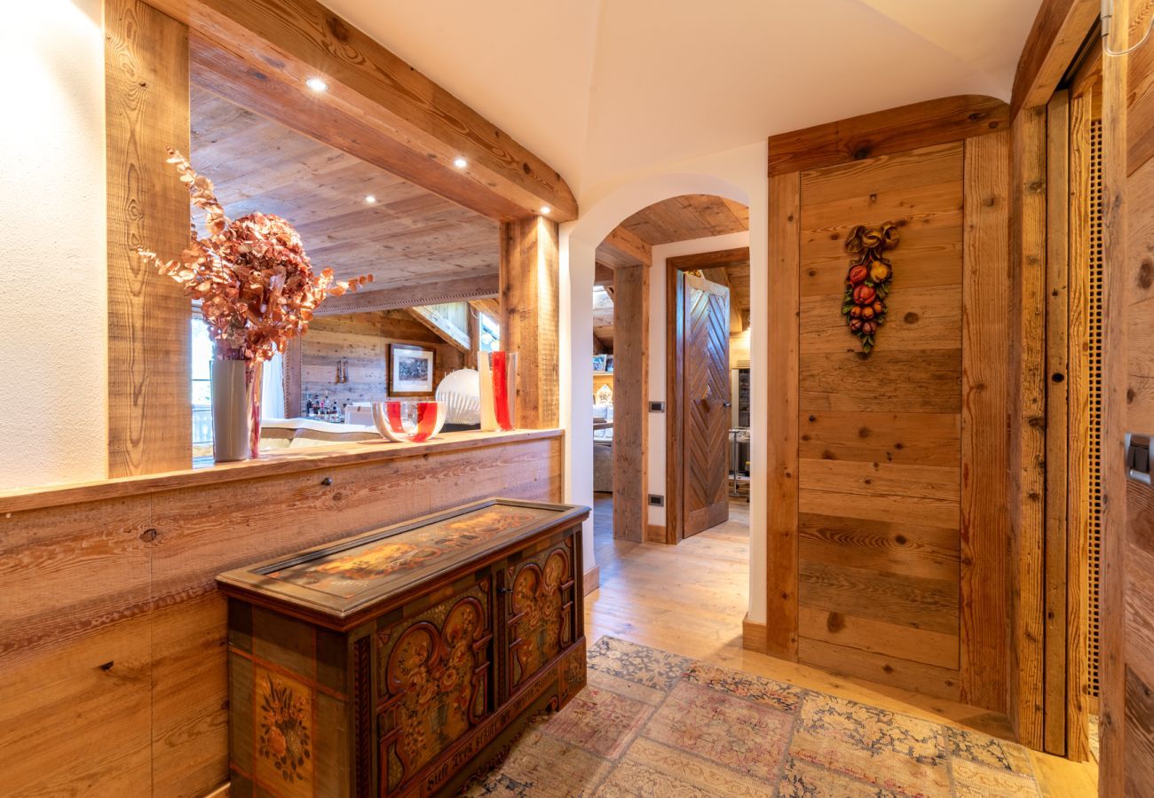 Apartment in Cortina d´Ampezzo - Alverà Lodge with Terrace R&R
