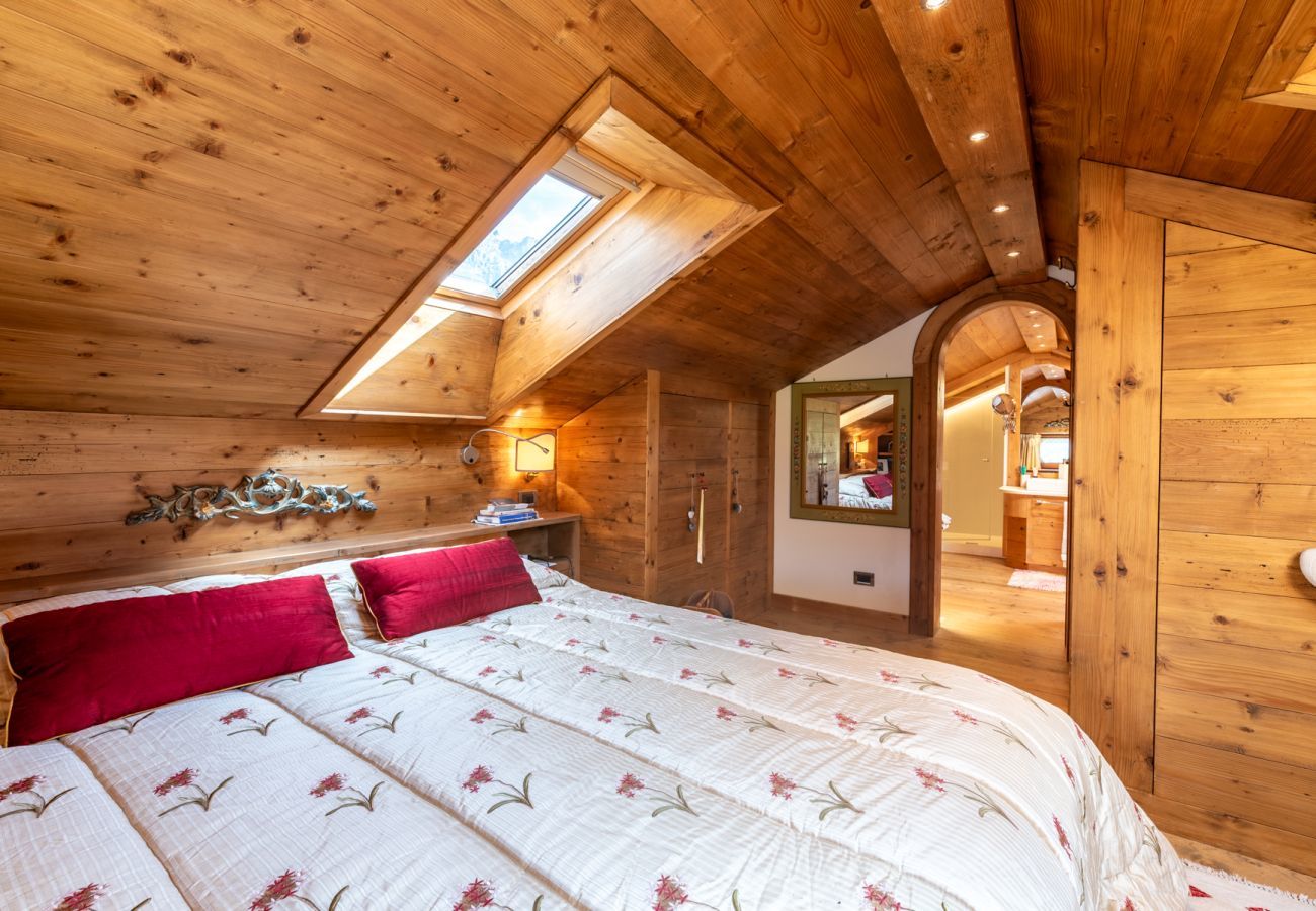 Apartment in Cortina d´Ampezzo - Alverà Lodge with Terrace R&R