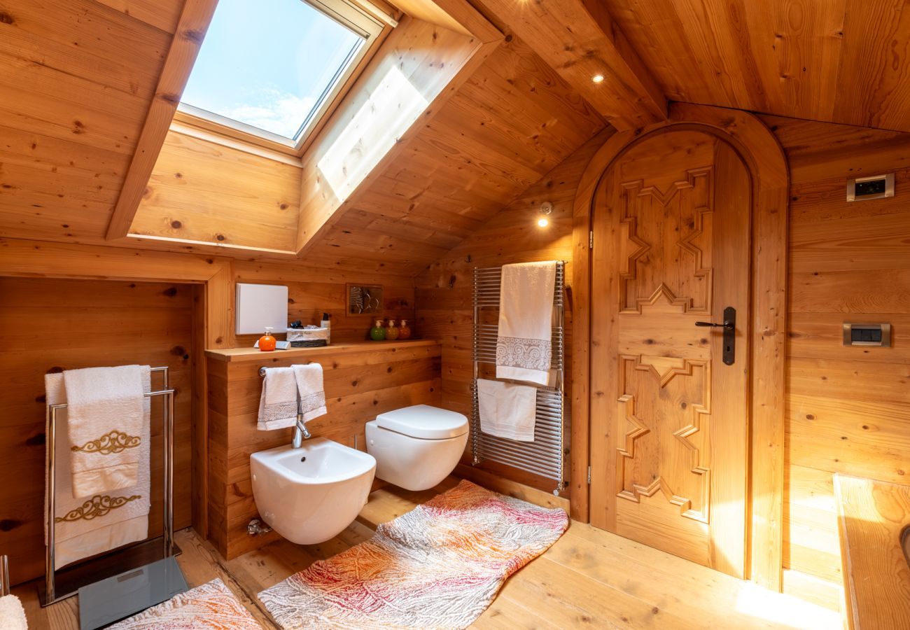 Apartment in Cortina d´Ampezzo - Alverà Lodge with Terrace R&R