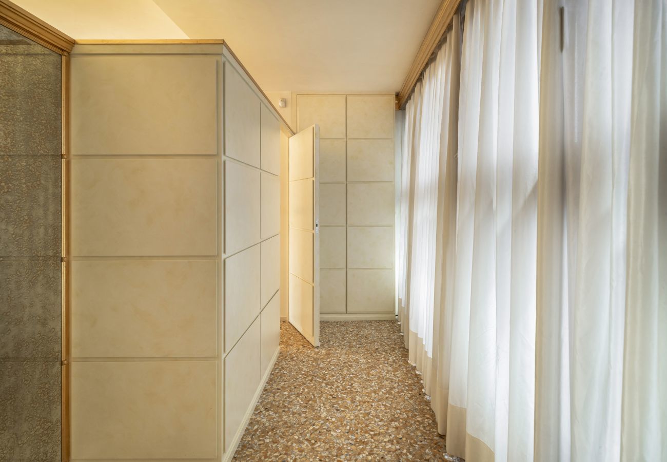 Apartment in Venice - Golden Treasure Apartment on the Grand Canal R&R