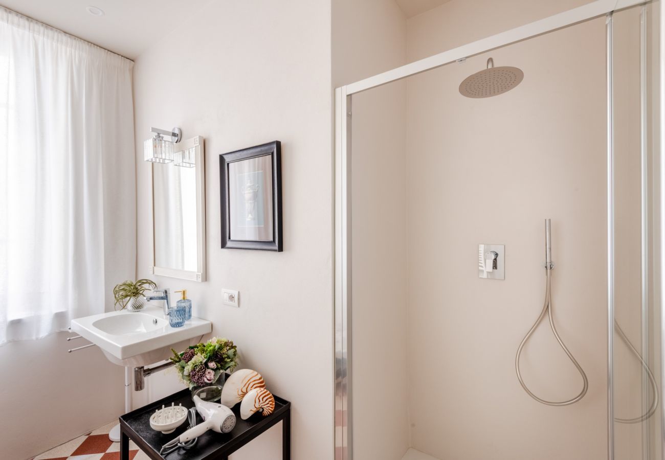 Apartment in Lucca - The Fresco Tale, a Charming 3 Bedrooms Apartment