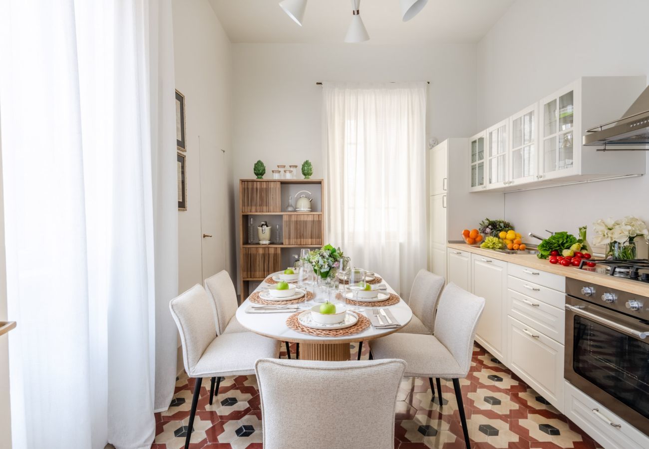 Apartment in Lucca - The Fresco Tale, a Charming 3 Bedrooms Apartment