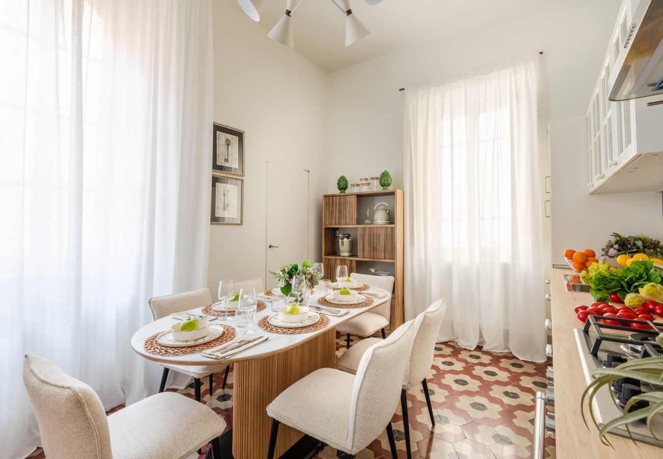 Apartment in Lucca - The Fresco Tale, a Charming 3 Bedrooms Apartment