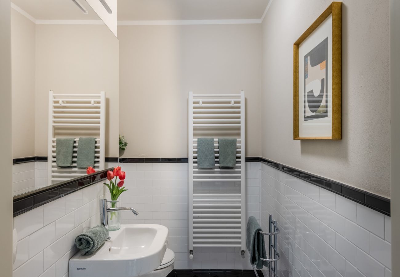 Apartment in Lucca - Verdi 1928, A Cozy Wallside Retreat