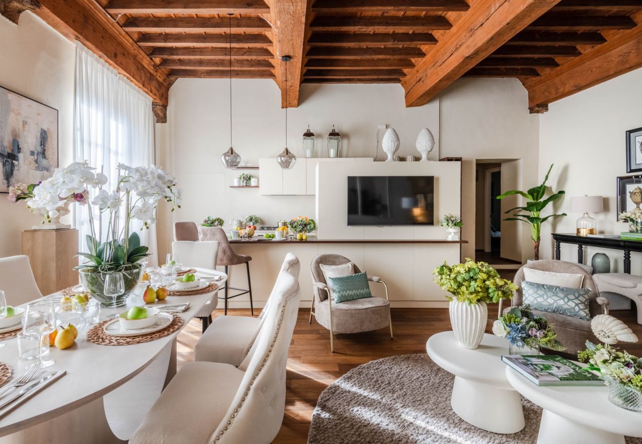 Apartment in Lucca - The Mosaic House