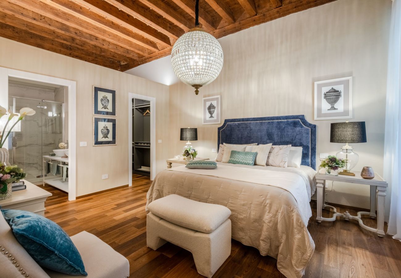 Apartment in Lucca - The Mosaic House