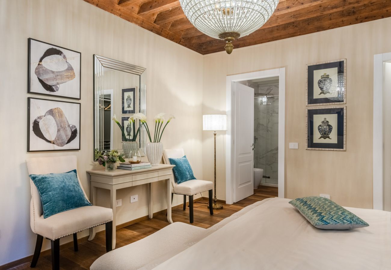 Apartment in Lucca - The Mosaic House