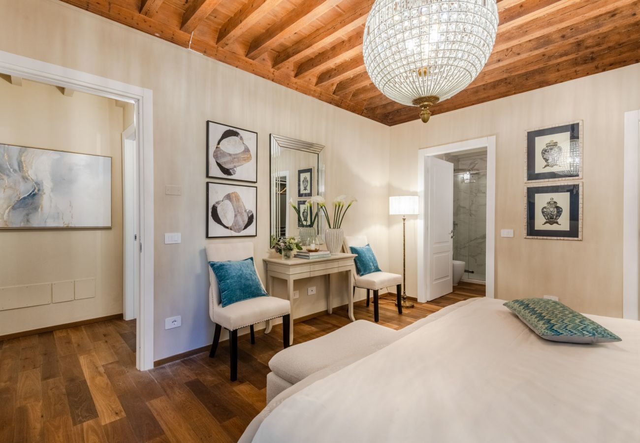 Apartment in Lucca - The Mosaic House