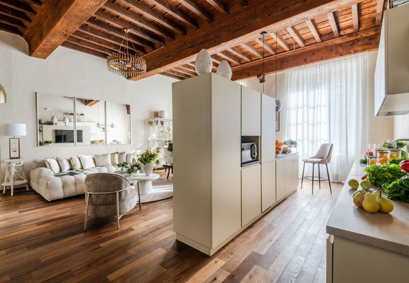 Apartment in Lucca - The Mosaic House