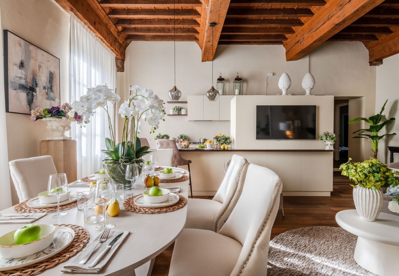 Apartment in Lucca - The Mosaic House