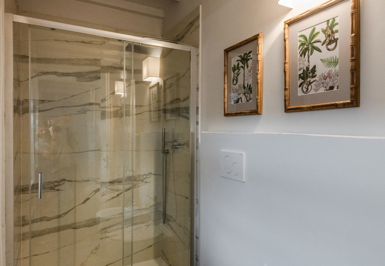 Apartment in Lucca - The Tuscan Window