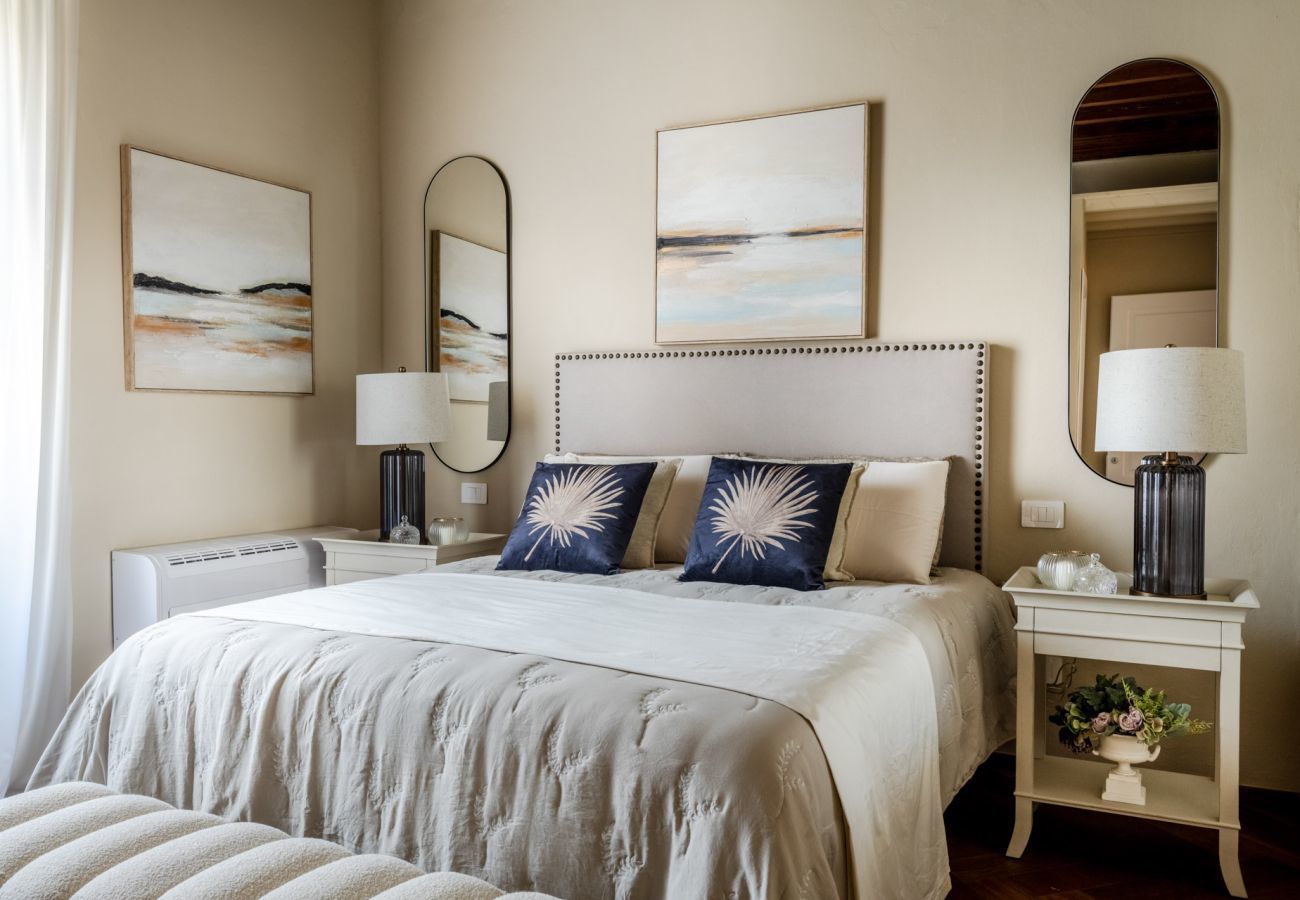 Apartment in Lucca - The Tuscan Window