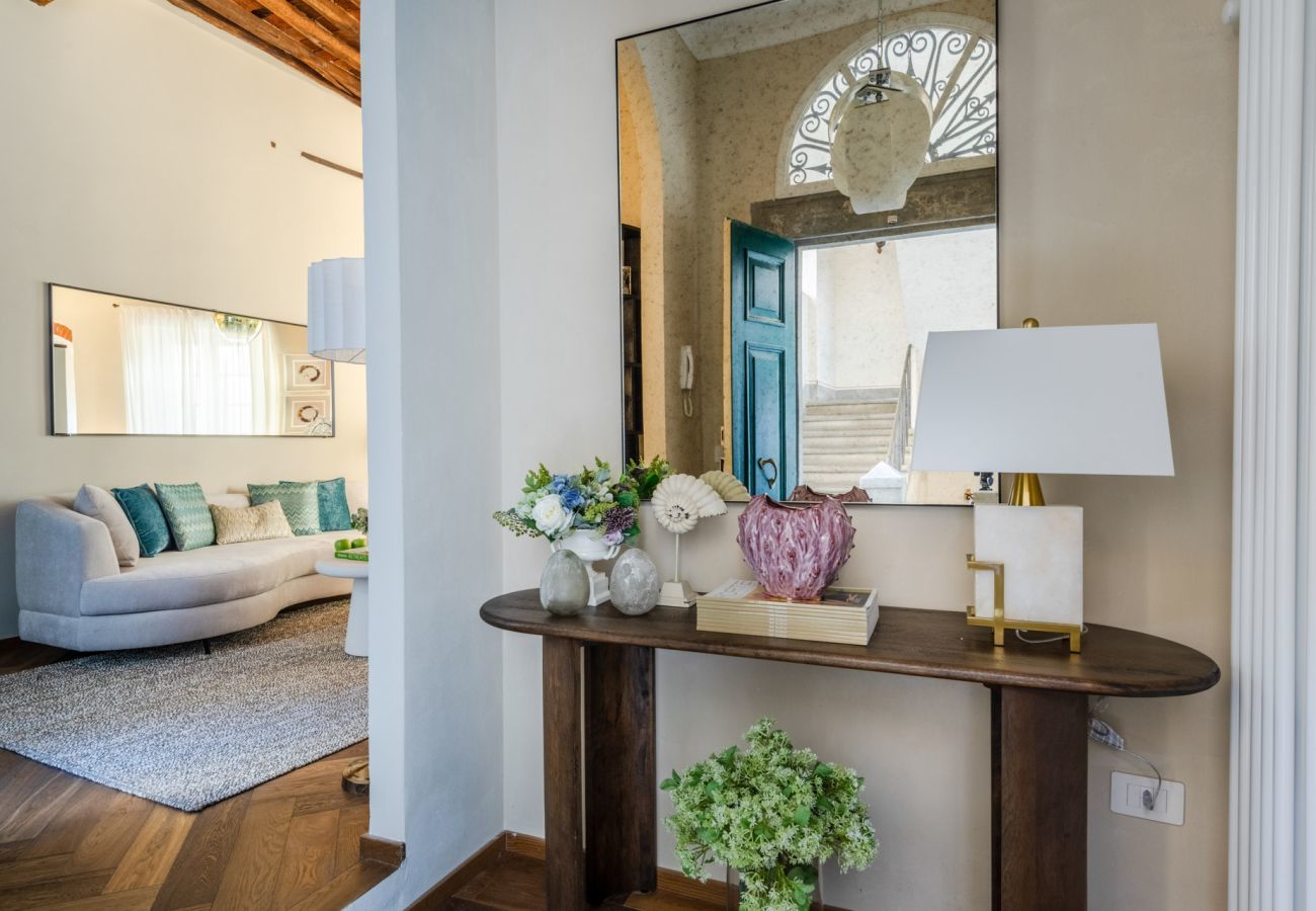 Apartment in Lucca - The Tuscan Window