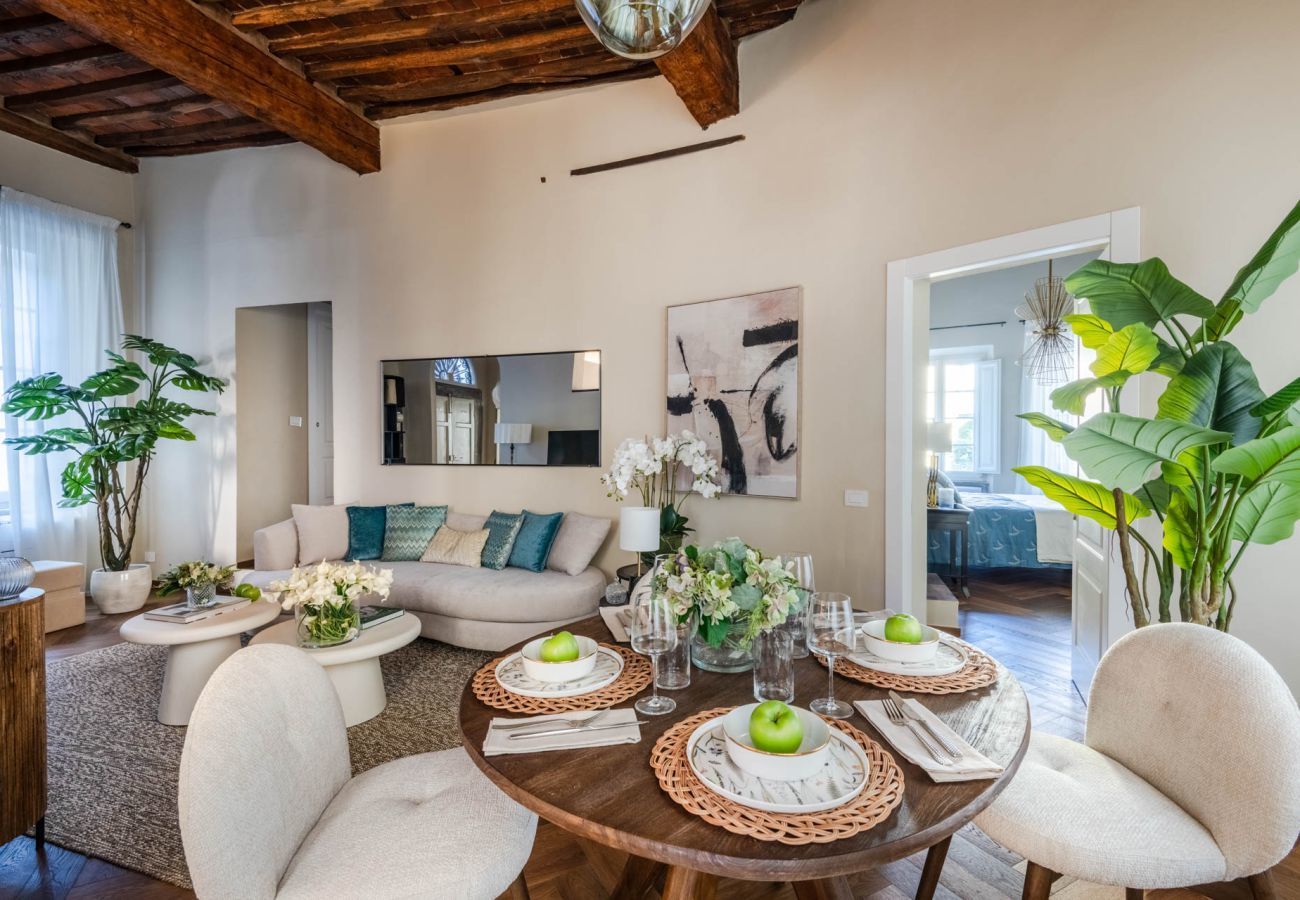 Apartment in Lucca - The Tuscan Window