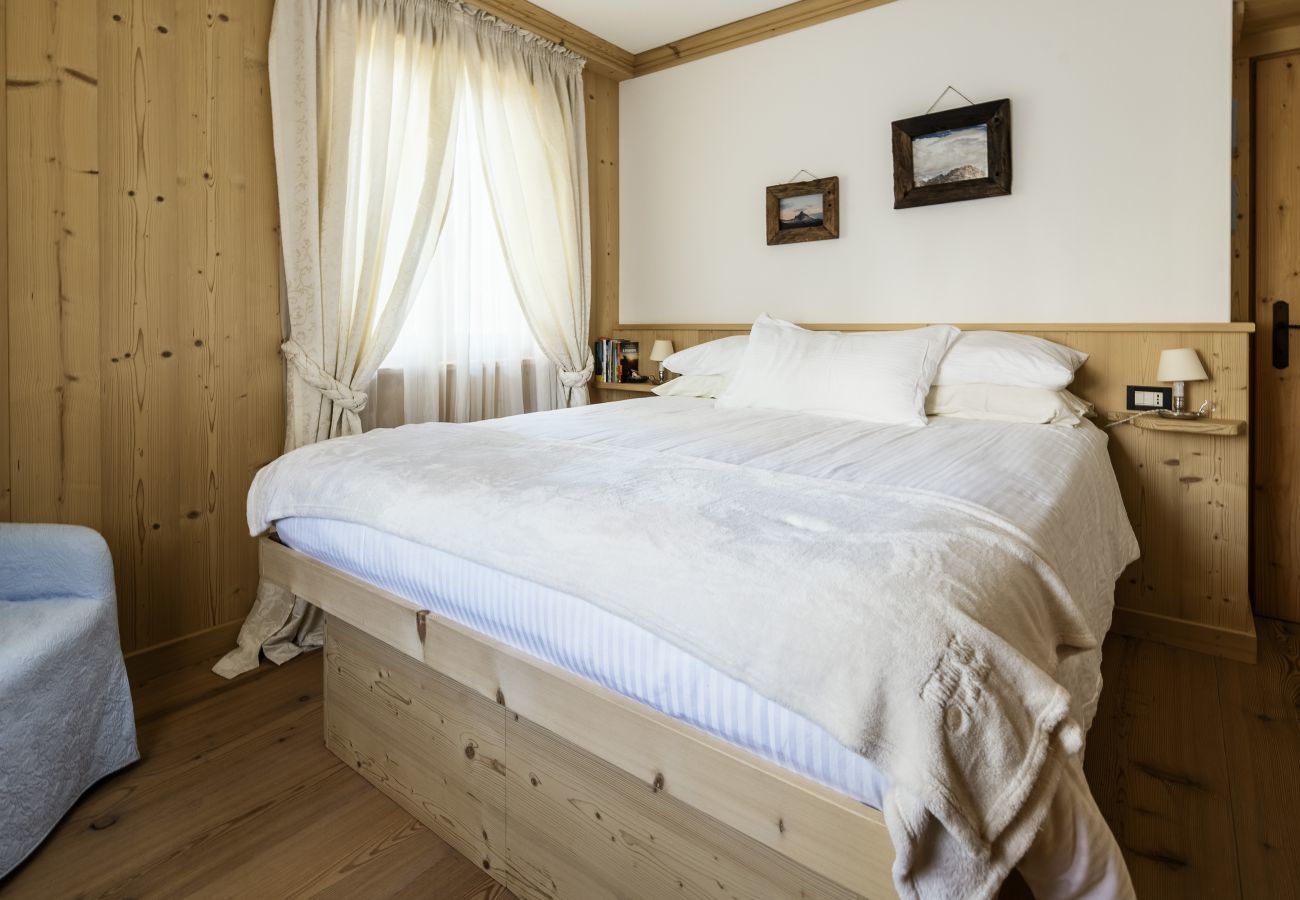 Apartment in Cortina d´Ampezzo - Pecol Charming Apartment R&R